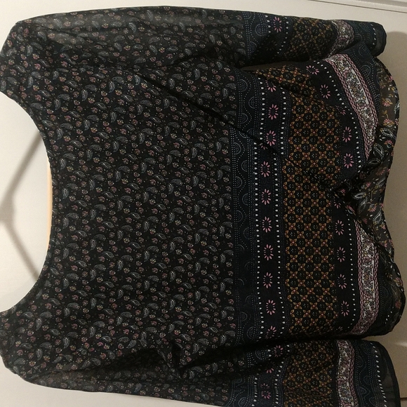 Crop top - Picture 2 of 2